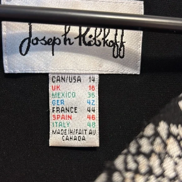 Elegant Black Bodycon Dress - Picture 2 of 4